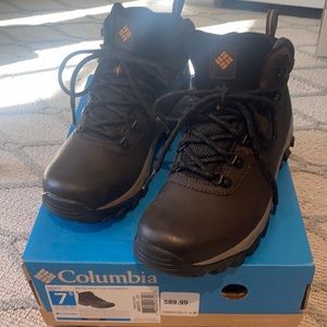 Men’s Columbia Boots 7.5
